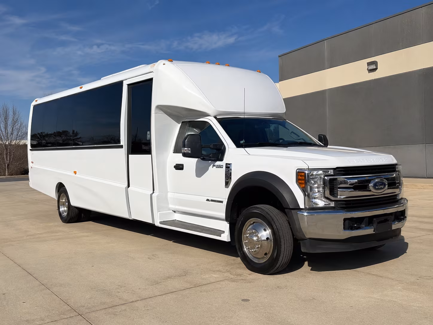 Ontario Corporate Transportation onboard seating