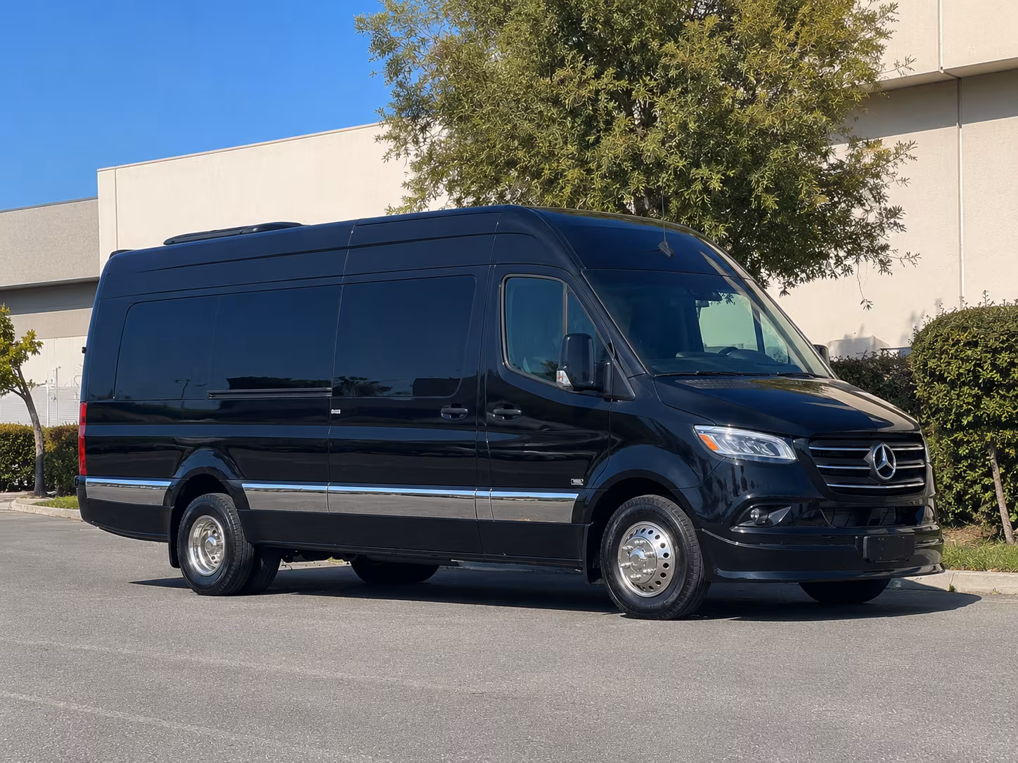 Ontario Corporate Transportation party bus exterior