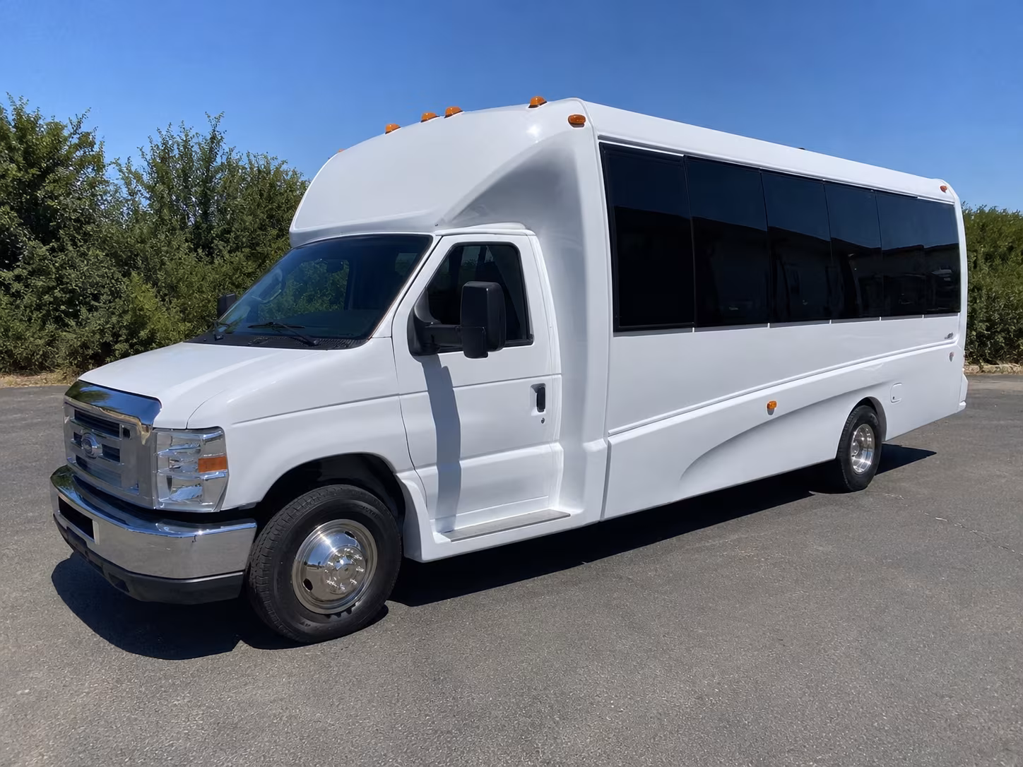 Ontario Prom & Homecoming Transportation party bus exterior