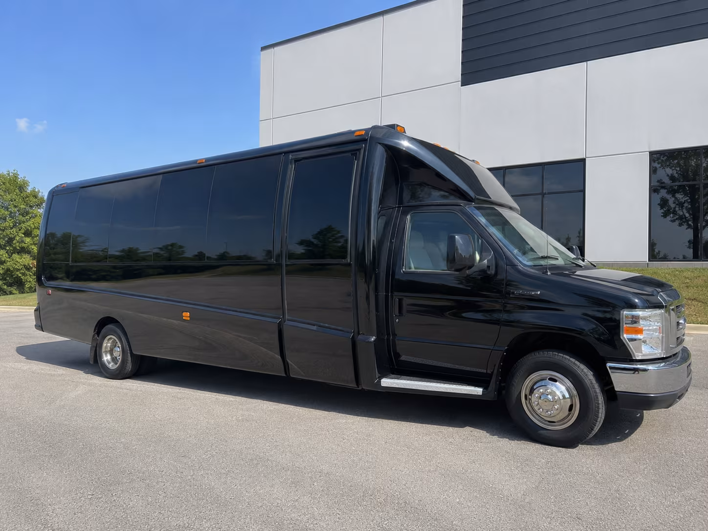 Ontario Prom & Homecoming Transportation group transportation