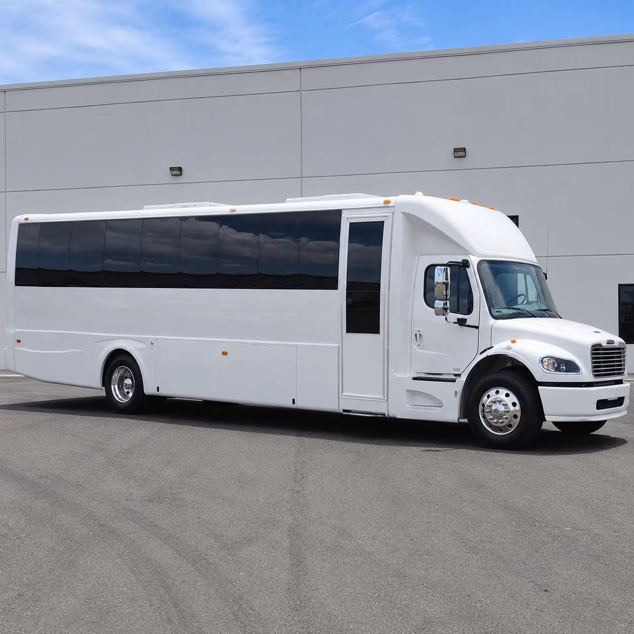 Ontario Winery Tour & Pub Crawl Transportation group transportation
