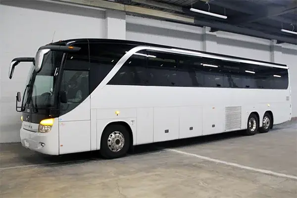 Ontario 32 Passenger Minibus