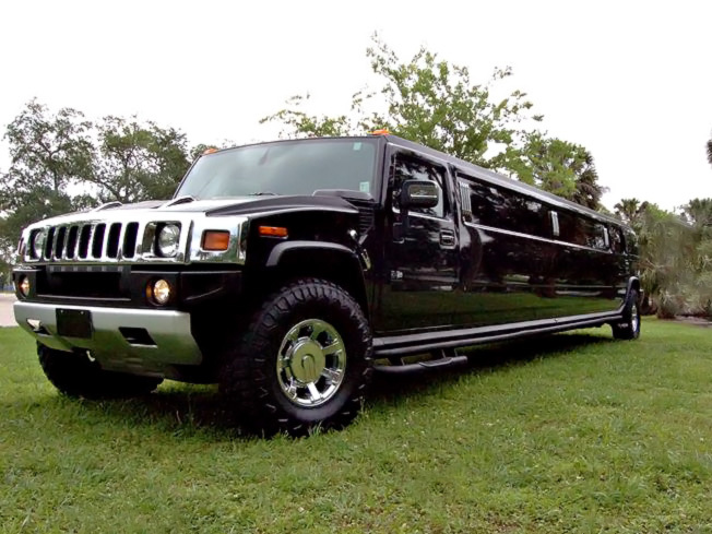 Ontario Black Hummer Limo